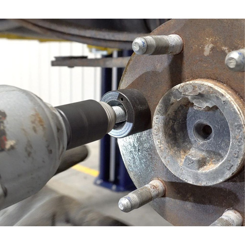 Outil d'installation de goujons de roue Duraquip Inc