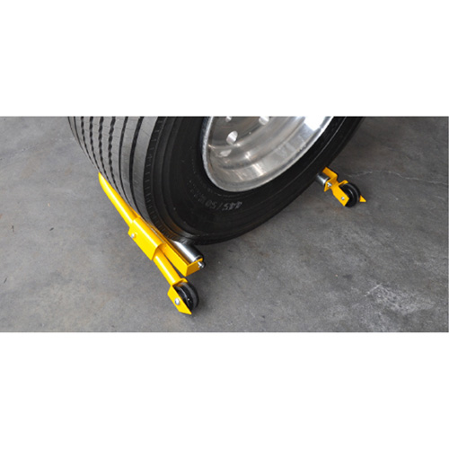Socle roulant pour super roue, Capacit&eacute; de 450 lb Duraquip Inc