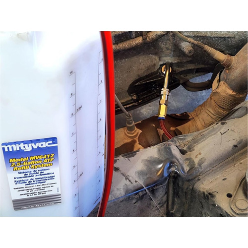 Syst&egrave;me de remplissage de liquide de transmission automatique de 2,5 gallon Duraquip Inc