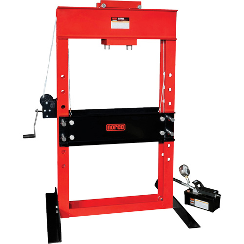 Presse pour atelier op&eacute;r&eacute;e par une pompe/hydraulique &agrave; air, Capacit&eacute; 50 tonnes Duraquip Inc