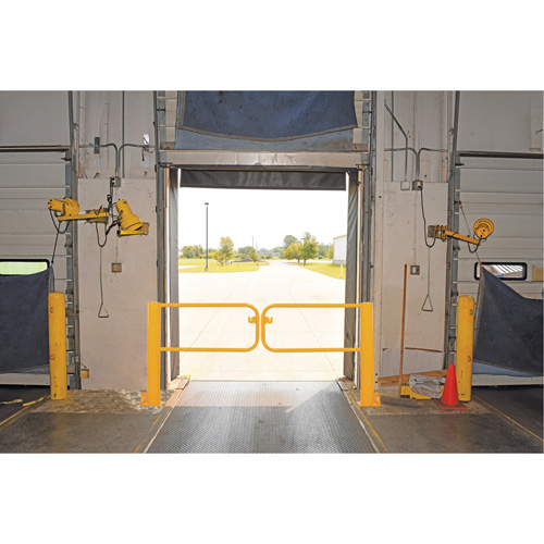 Swivel Dock Gate, 42-1/16" H x 113" W Duraquip Inc