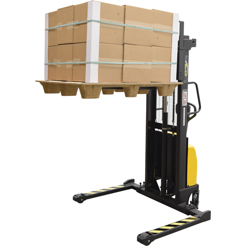 Gerbeur pour chariot &eacute;l&eacute;vateur, Fonctionnement &eacute;lectrique, Capacit&eacute; 2000 lb, Lev&eacute;e max 63" Duraquip Inc