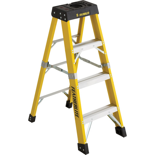 Industrial Heavy-Duty Stepladders (6400 Series), 4', Fibreglass, 300 lbs. Capacity, Type 1A Duraquip Inc