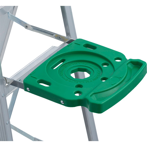 Commercial Duty Stepladders (2400 Series), 4', Aluminum, 225 lbs. Capacity, Type 2 Duraquip Inc