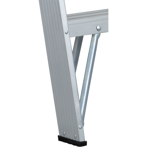 Commercial Duty Stepladders (2400 Series), 4', Aluminum, 225 lbs. Capacity, Type 2 Duraquip Inc