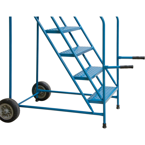 Escabeau roulant avec rails pour acc&egrave;s &agrave; une remorque, 4 marches, Largeur de la marche 22", Hauteur de la plateforme 37", Acier Duraquip Inc