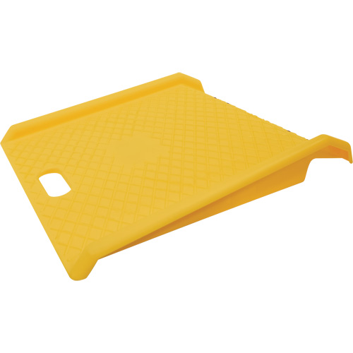 Rampe de trottoir portable en poly pour diable, Capacit&eacute; de 1000 lb, 27" la x 27" lo Duraquip Inc