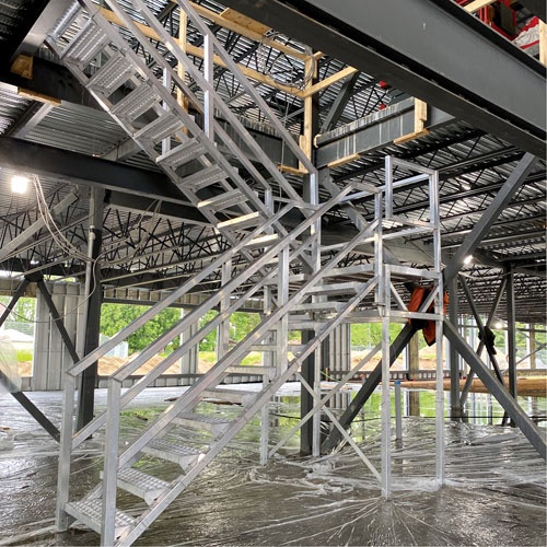 Escalier Smartstairs t&eacute;lescopique &agrave; 3-5 marches en aluminium Duraquip Inc