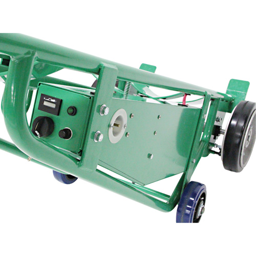 Diable pour baril motoris&eacute; avec roues pneumatiques Duraquip Inc