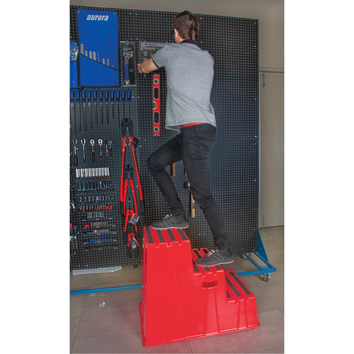 Escabeau industriel, 3 marches, 34-13/16" x 22-7/16" x Hauteur 28-1/2" Duraquip Inc