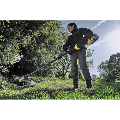 Max* Cordless Brushless Attachment-Capable String Trimmer, 17", Battery Powered, 60 V Duraquip Inc