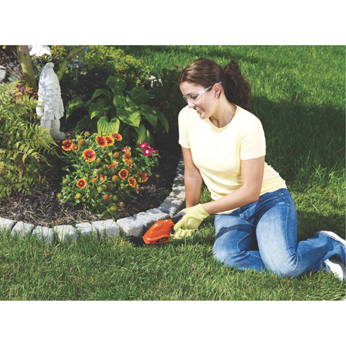 Cisailles de jardin/cisailles &agrave; haie 2-en-1, &agrave; pile, 3,6 V, Largeur de la coupe 4"/6" Duraquip Inc