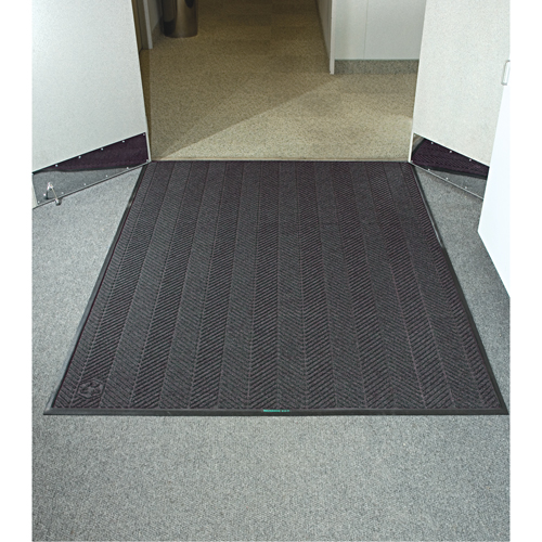 Waterhog&reg; Eco Elite Matting, Wiper/Scraper, 3' x 8' x 3/8", Grey Ash Duraquip Inc
