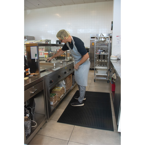 Tapis antifatigue, &agrave; fentes, 3' x 5' x 7/8", Noir, Caoutchouc naturel Duraquip Inc