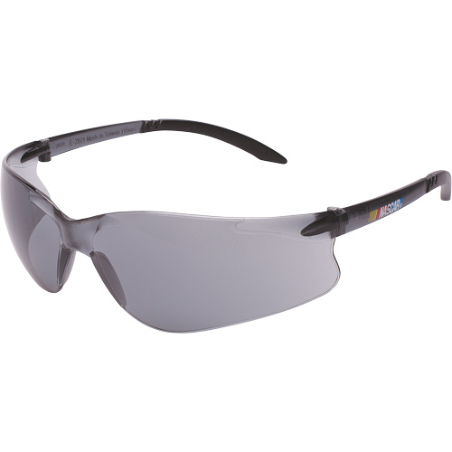 Lunettes de s&eacute;curit&eacute; Veratti GT, Lentille Grise/fum&eacute;e, Anti-&eacute;gratignures, ANSI Z87+/R&eacute;pond ou surpasse la norme CSA Z94.3 Duraquip Inc