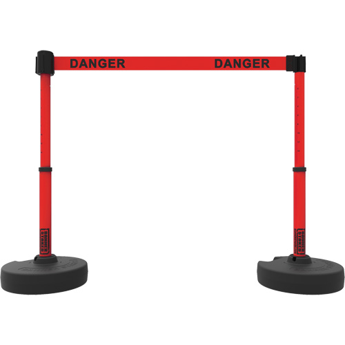 Ensemble de montants pour barri&egrave;re Plus, Plastique, 42" h, Ruban Rouge, Longueur du ruban 15' Duraquip Inc