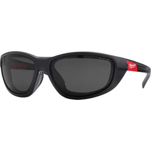 Lunettes de s&eacute;curit&eacute; performantes avec joints, Lentille Fum&eacute;e, Antibu&eacute;e/Anti-&eacute;gratignures/Polaris&eacute;, ANSI Z87+/R&eacute;pond ou surpasse la norme CSA Z94.3 Duraquip Inc