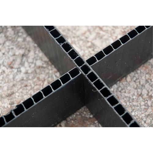 Ultra-Spill Pallet flexible, 2 barils, Capacit&eacute; de d&eacute;versement 66 gal. US, 48" x 24" x 14" Duraquip Inc