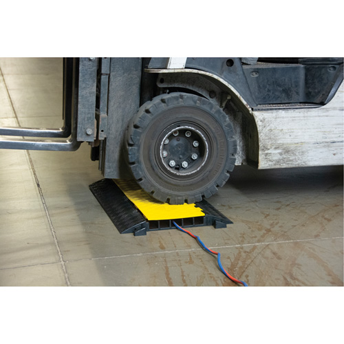 Polyurethane Cable Protector, 5 Channels, 35.43" L x 19.69" W x 2" H Duraquip Inc