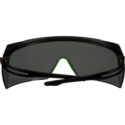 Lunettes de s&eacute;curit&eacute; SecureFit s&eacute;rie 3700 SF3730AS-BLK, Lentille Gris/IR 3.0, Anti-&eacute;gratignures, ANSI Z87+/R&eacute;pond ou surpasse la norme CSA Z94.3 Duraquip Inc