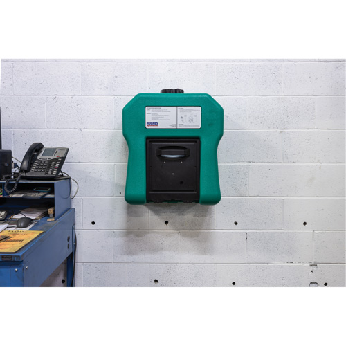 Portable Self-Contained Eyewash Station, Gravity-Fed, 16 gal. Capacity, Meets ANSI Z358.1 Duraquip Inc