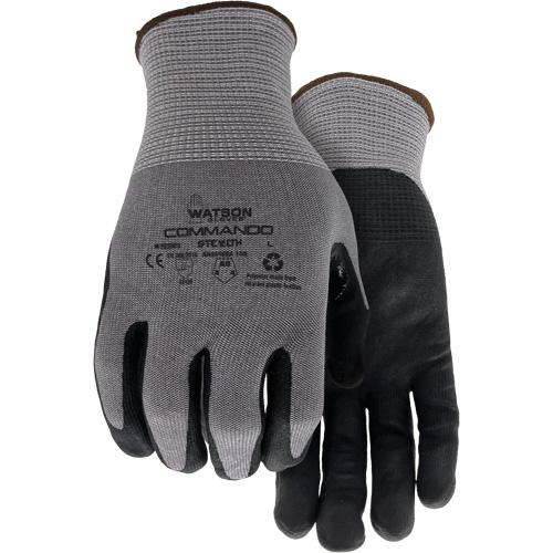 Gants r&eacute;sistant &agrave; la coupe 338 Commando, Taille Petit, Calibre 18, Rev&ecirc;tement Mousse de nitrile, Enveloppe en PEHP/Polyester/Spandex/Acier inoxydable, ASTM ANSI niveau A8/EN 388 niveau F Duraquip Inc