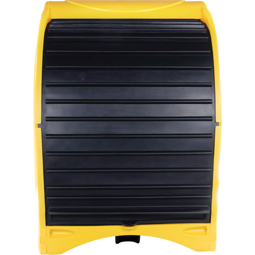 Palette contre les d&eacute;versements &agrave; couvercle dur pour 4 barils, 68,11" lo x 61,61" la x 83,07" h, Capacit&eacute; de charge 1433 lb Duraquip Inc