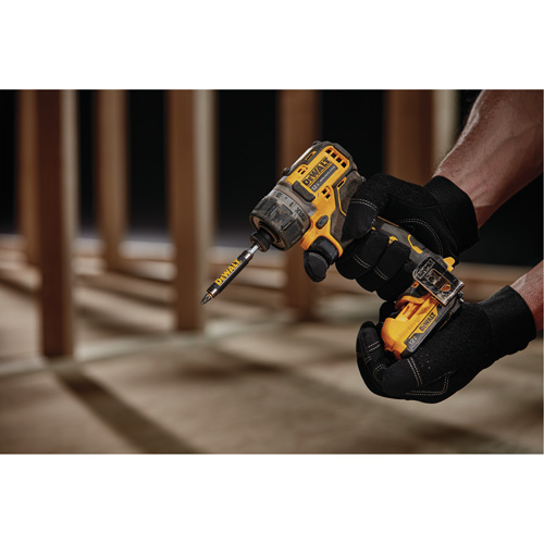 Xtreme Brushless Screwdriver Kit, 1/4", 12 V, 200 UWO Max. Torque, Lithium-Ion Battery Duraquip Inc