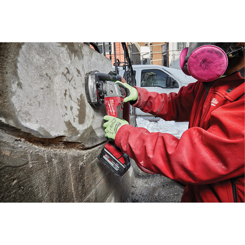 Meuleuse avec interrupteur &agrave; glissi&egrave;re Lock-On M18 Fuel Duraquip Inc