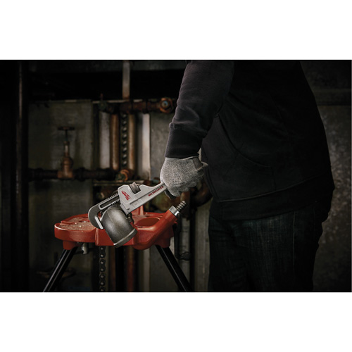 Pipe Wrench, 1-1/2" Jaw Capacity, 10" Long, Ergonomic Handle Duraquip Inc