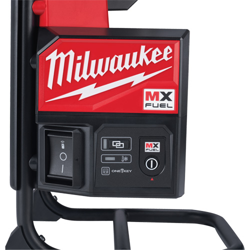 Ensemble vibrateur &agrave; b&eacute;ton &agrave; dos MX Fuel Duraquip Inc