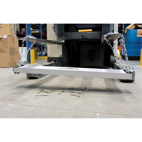 Balais de cour magn&eacute;tique, 36" la Duraquip Inc