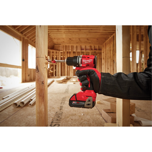Perceuse/visseuse compacte sans balai M18 (outil seulement), Lithium-ion, 18 V, Mandrin 1/2", Couple 550 lb-po Duraquip Inc