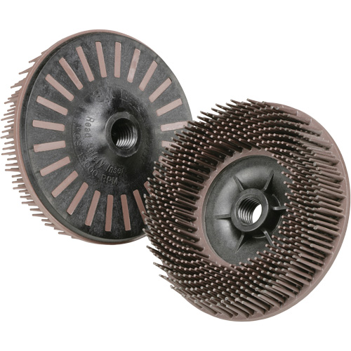 Disques radiaux bristle pour meuleuses angulaires Scotch-Brite, C&eacute;ramique, Grain 36, 4-1/2" dia. Duraquip Inc