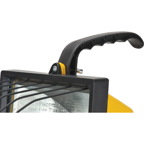 Twin-Head Work Light, Halogen, 500 W, 16000 Lumens, Steel Housing Duraquip Inc