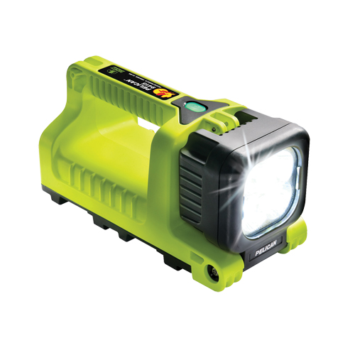 Lanterne, DEL,  Lumens, Piles C Duraquip Inc