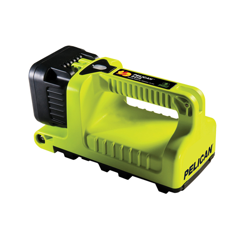 Lanterne, DEL,  Lumens, Piles C Duraquip Inc
