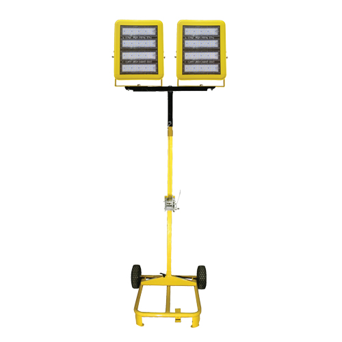 Chariot d'&eacute;clairage &agrave; deux t&ecirc;tes avec treuil, DEL, 400 W, 60 000 lumens, Boîtier en Aluminium Duraquip Inc