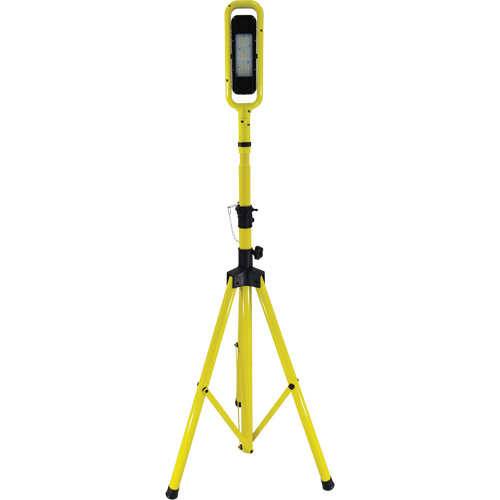 Beacon Infinity Light Tripod with Magnetic Mount, LED, 40 W, 5400 Lumens, Plastic/Aluminum Housing Duraquip Inc