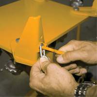 Cric de transmission Yellow Jackit, Cap. de levage 2,2 tonnes Duraquip Inc