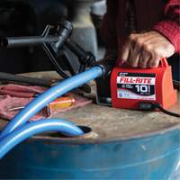 Pompe de transfert de carburant 12 V CC avec pistolet Duraquip Inc