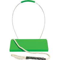 Cale de roue pour avion Checkers Safety SafeRay avec poign&eacute;e ergonomique &agrave; cordage en boucle, Ur&eacute;thane, Vert fluorescent, 24" la x 8" p x 6" h Duraquip Inc