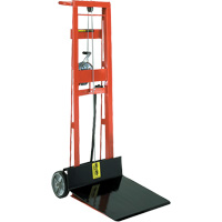 Empileur &agrave; plateforme, M&eacute;canisme Treuil manuel, Capacit&eacute; de 750 lb, Levage max de 40" Duraquip Inc