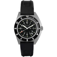 Montre Steel Navigator avec date sur ensemble bracelet en caoutchouc noir de trois morceaux, Num&eacute;rique, &agrave; piles, 41 mm, Noir Duraquip Inc