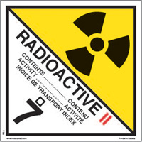 Étiquettes d'expédition pour matières radioactives de catégorie 2, 4" lo x 4" la, Noir sur blanc SAG878 | Duraquip Inc