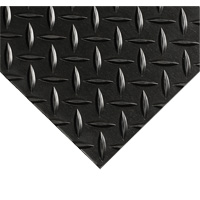 Tapis Diamond-Plate pour tableau de contr&ocirc;le no 701, 2' la x 10' lo, 1/4" &eacute;paisseur, Noir, PVC Duraquip Inc