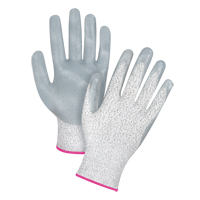 Gants haute performance r&eacute;sistants &agrave; la coupe, Taille 5/2T-petit, Calibre 13, Rev&ecirc;tement Nitrile, Enveloppe en PEHP, ANSI/ISEA 105 niveau 4/EN 388 niveau 5 Duraquip Inc
