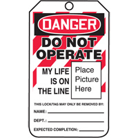Étiquettes de verrouillage Do Not Operate Danger, Papier cartonné, 3-1/4" la x 5-3/4" h, Anglais SGH863 | Duraquip Inc