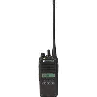 Radio portative de série CP185, Bande VHF/UHF, 16 canaux, Portée 250 000 pi² SGM904 | Duraquip Inc