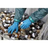 Gants r&eacute;sistants aux produits chimiques AlphaTec 04-003, Taille 8, 14" lo, Nitrile/PVC, Doublure en Molleton, Gant de calibre hiver Duraquip Inc